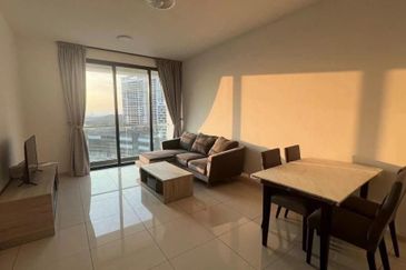 The M @ Medini Macrolink