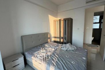 The M @ Medini Macrolink