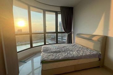 The M @ Medini Macrolink