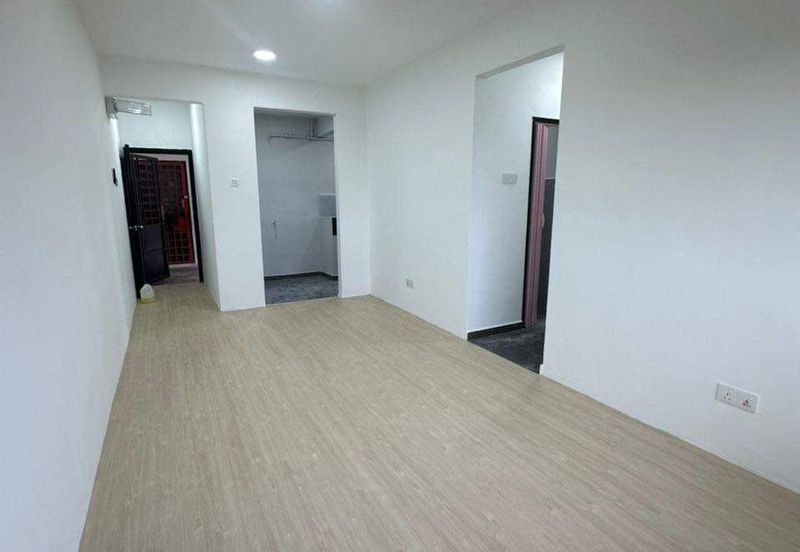 Taman Flora Heights Flat