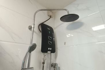 Cerulean Bay @ Forest City