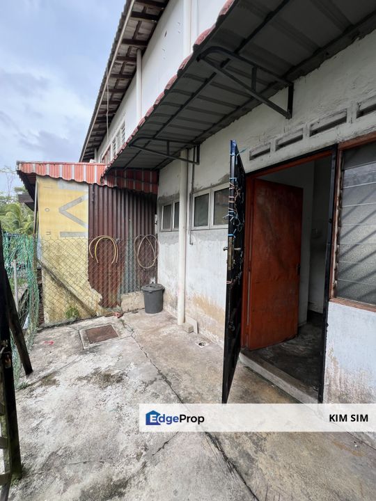 Jalan Rumbia, Taman Daya, 双层廉价屋出租，欢迎租客询问详情, Johor, Johor Bahru