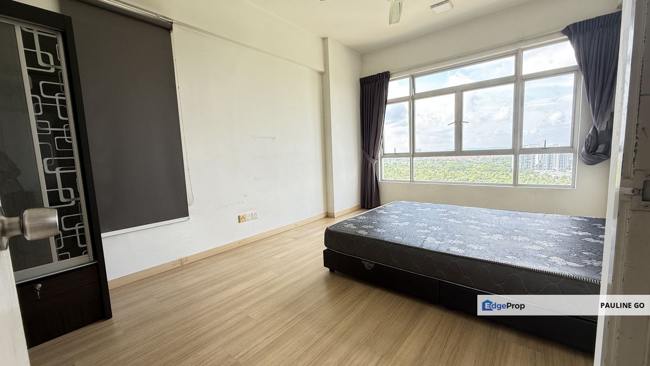 3 Bedrooms Unit @ Midas Perling Apartment, Johor, Johor Bahru