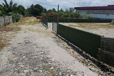 Vacant land @ Nibung Indah for rent 