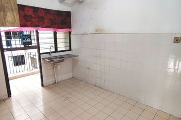 Selesa Puteri Condominium