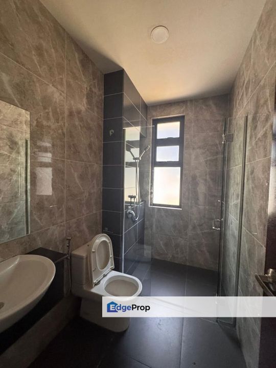 CANAL GARDEN HORIZON HILLS @ 3 STOREY SEMI D HOUSE FOR SALE, Johor, 