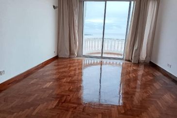 KONDOMINIUM SERI BAYAN