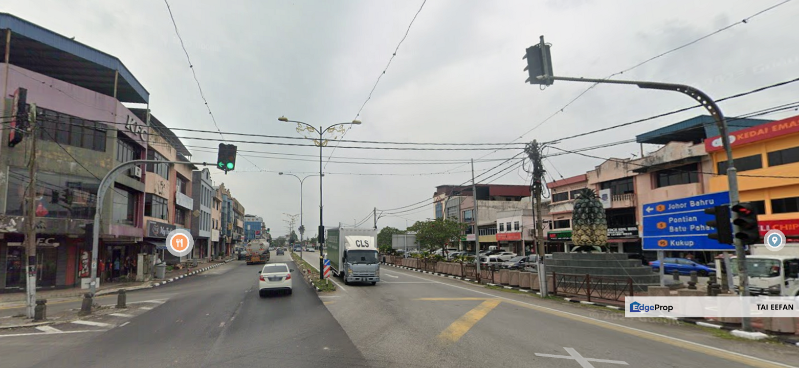 Jalan Besar @ Pekan Nanas, Pontian, Johor, Pontian