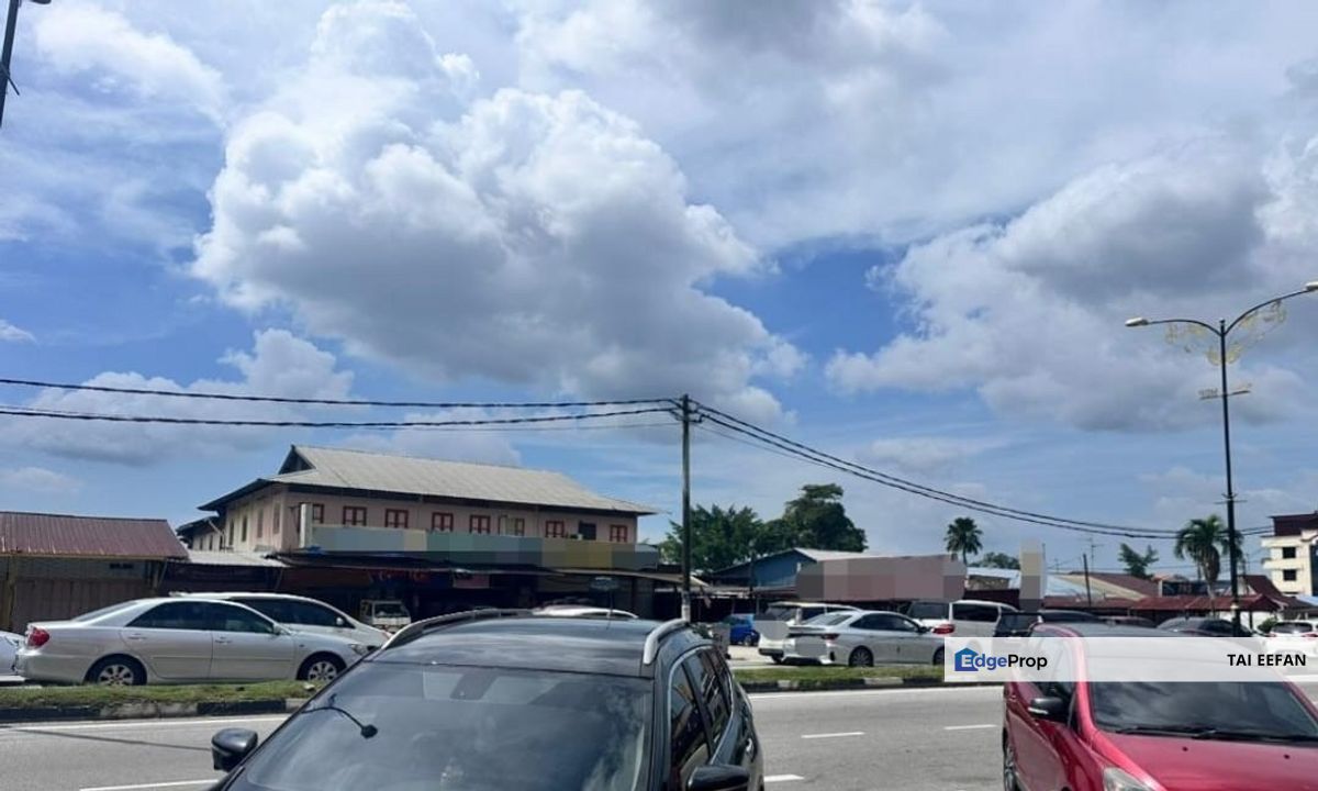 Jalan Besar @ Pekan Nanas, Pontian, Johor, Pontian