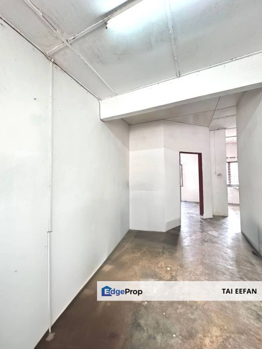 Jalan Penyiaran 30 @ Taman Universiti, Skudai, Johor, Skudai