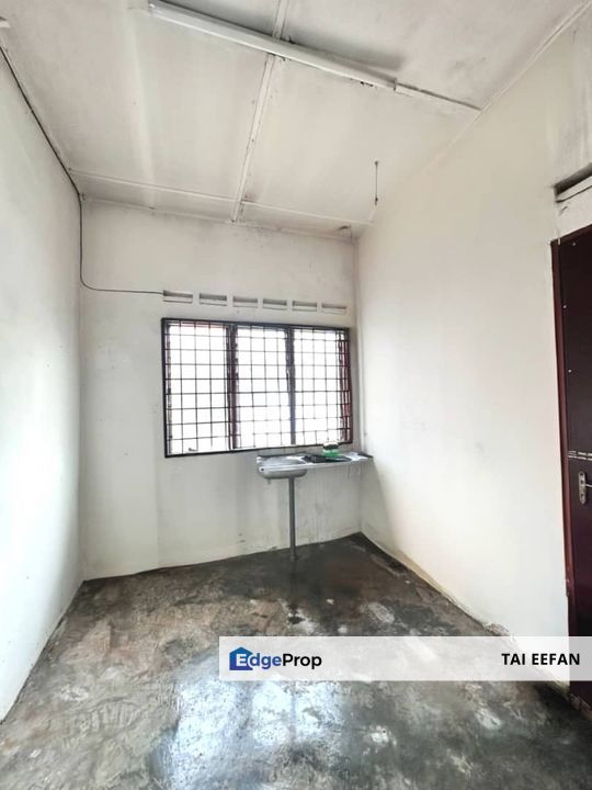 Jalan Penyiaran 30 @ Taman Universiti, Skudai, Johor, Skudai