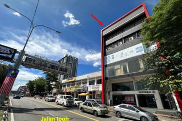   6 1⁄2 Storey Shop Office @ Jalan Ipoh for rent 