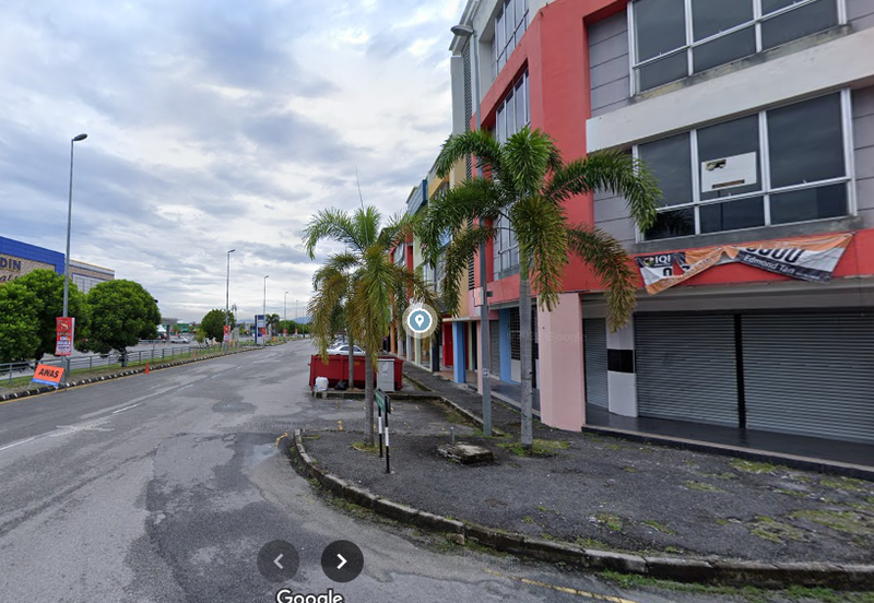 4-storey corner shop @ Ipoh for sale 