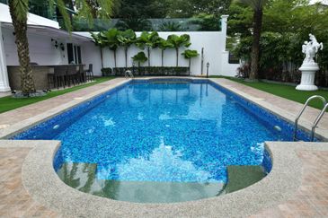 3 storey Bungalow @ Horizon Hills for Sale 