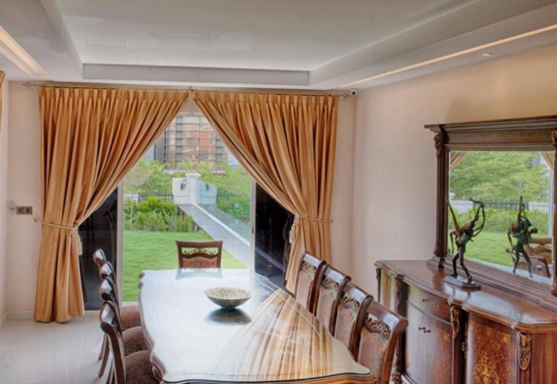 3 storey Bungalow @ Horizon Hills for Sale 