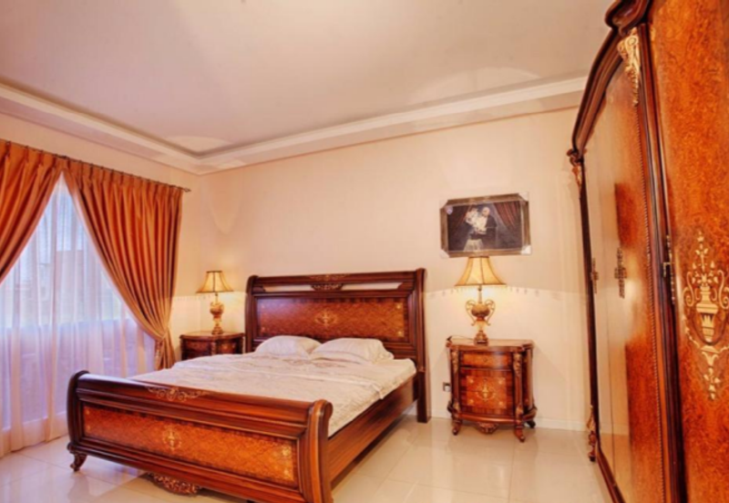 3 storey Bungalow @ Horizon Hills for Sale 