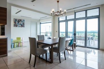 Duplex Penthouse @ Iskandar Puteri  for Sale /Rent
