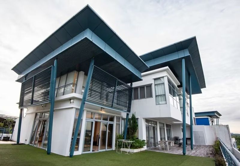 Duplex Penthouse @ Iskandar Puteri  for Sale /Rent