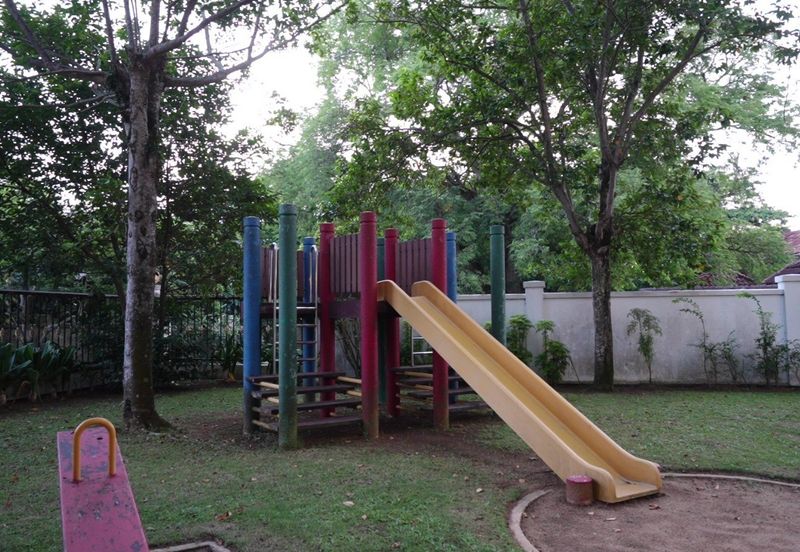 KONDOMINIUM SERI BAYAN