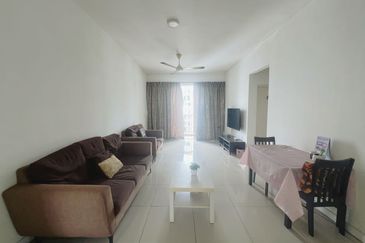 Dedaun Hijau (Greenfield Regency)