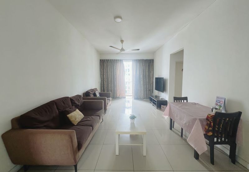 Dedaun Hijau (Greenfield Regency)