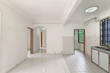 Sri Putra Apartments