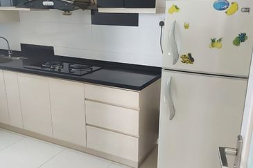 D'Summit Residences @ Kempas Utama