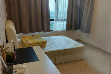 D'Summit Residences @ Kempas Utama