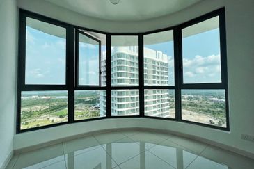 The M @ Medini Macrolink