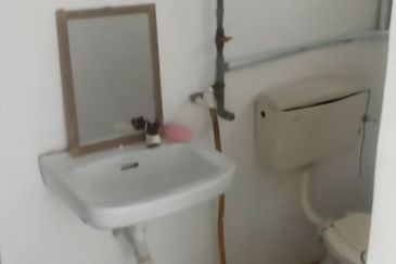 Taman Pulai Utama Flat