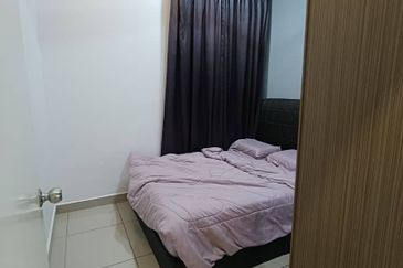 D'Summit Residences @ Kempas Utama