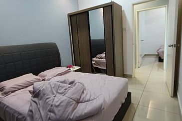 D'Summit Residences @ Kempas Utama