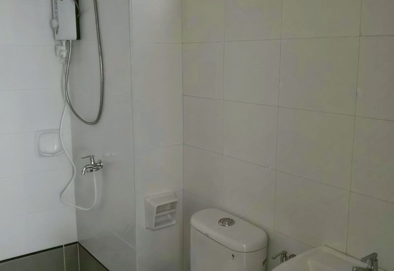 Seasons Luxury Apartments @ Amara Larkin