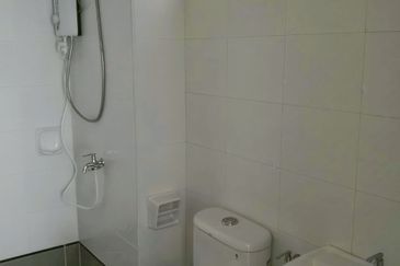 Seasons Luxury Apartments @ Amara Larkin