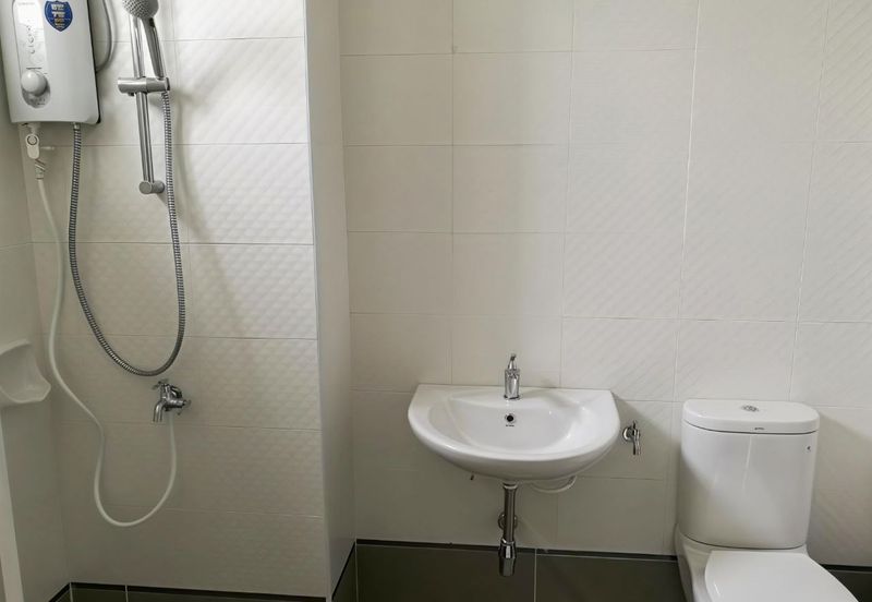 Seasons Luxury Apartments @ Amara Larkin