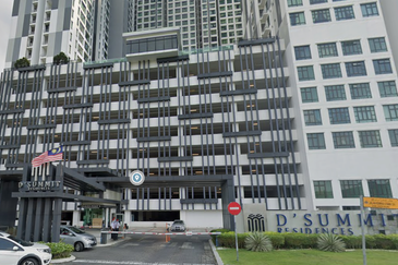 D'Summit Residences @ Kempas Utama