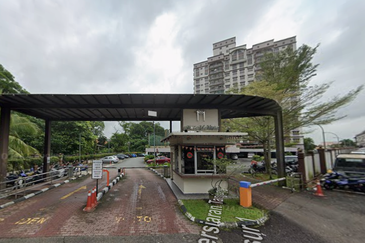 Dwi Mahkota Condominium