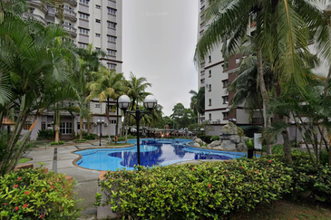Dwi Mahkota Condominium