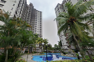 Dwi Mahkota Condominium