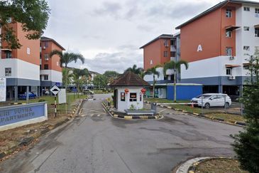 Sri Putra Apartments