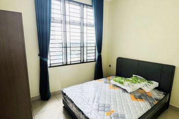 SKS Habitat Apartment, Larkin