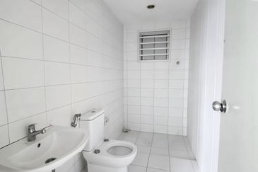 Dedaun Hijau (Greenfield Regency)