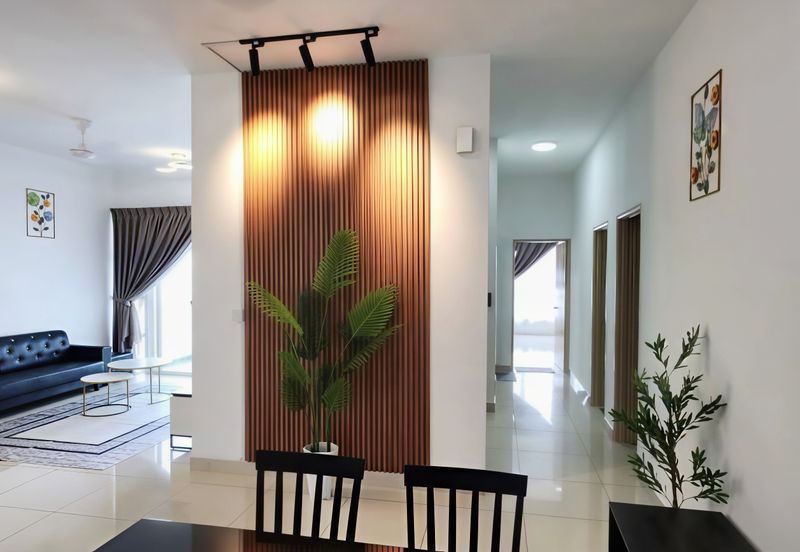 The Pinnacles (Pinnacle Tower)