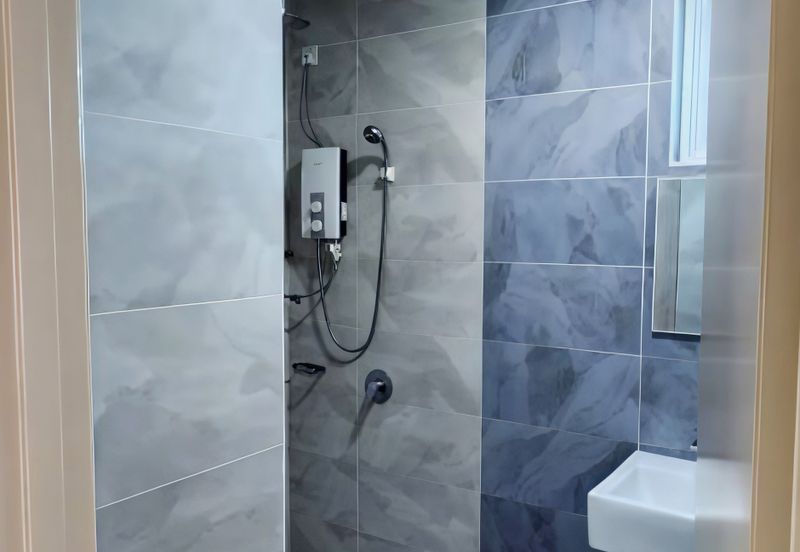 The Pinnacles (Pinnacle Tower)