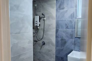 The Pinnacles (Pinnacle Tower)