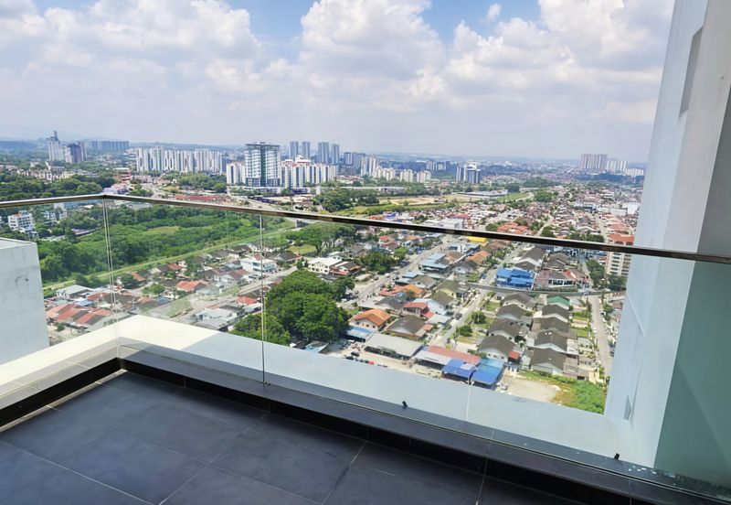 The Pinnacles (Pinnacle Tower)