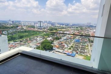 The Pinnacles (Pinnacle Tower)