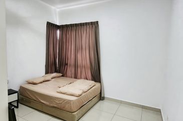 The Pinnacles (Pinnacle Tower)