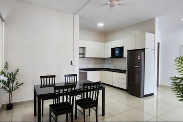 The Pinnacles (Pinnacle Tower)