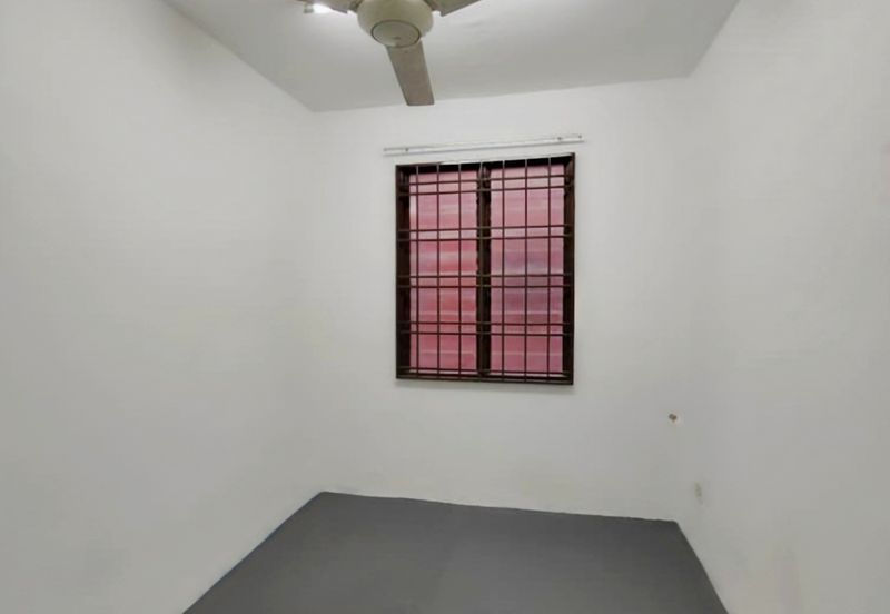 Sri Putra Apartments